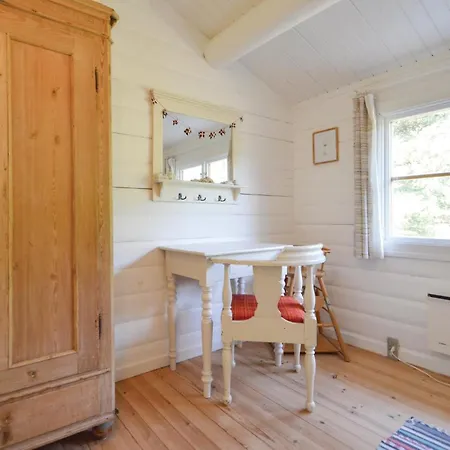 3 Bedroom Lovely In Romo *
